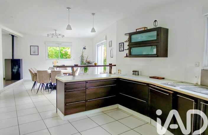 Vente Maison/villa 7 pièces — photo 2