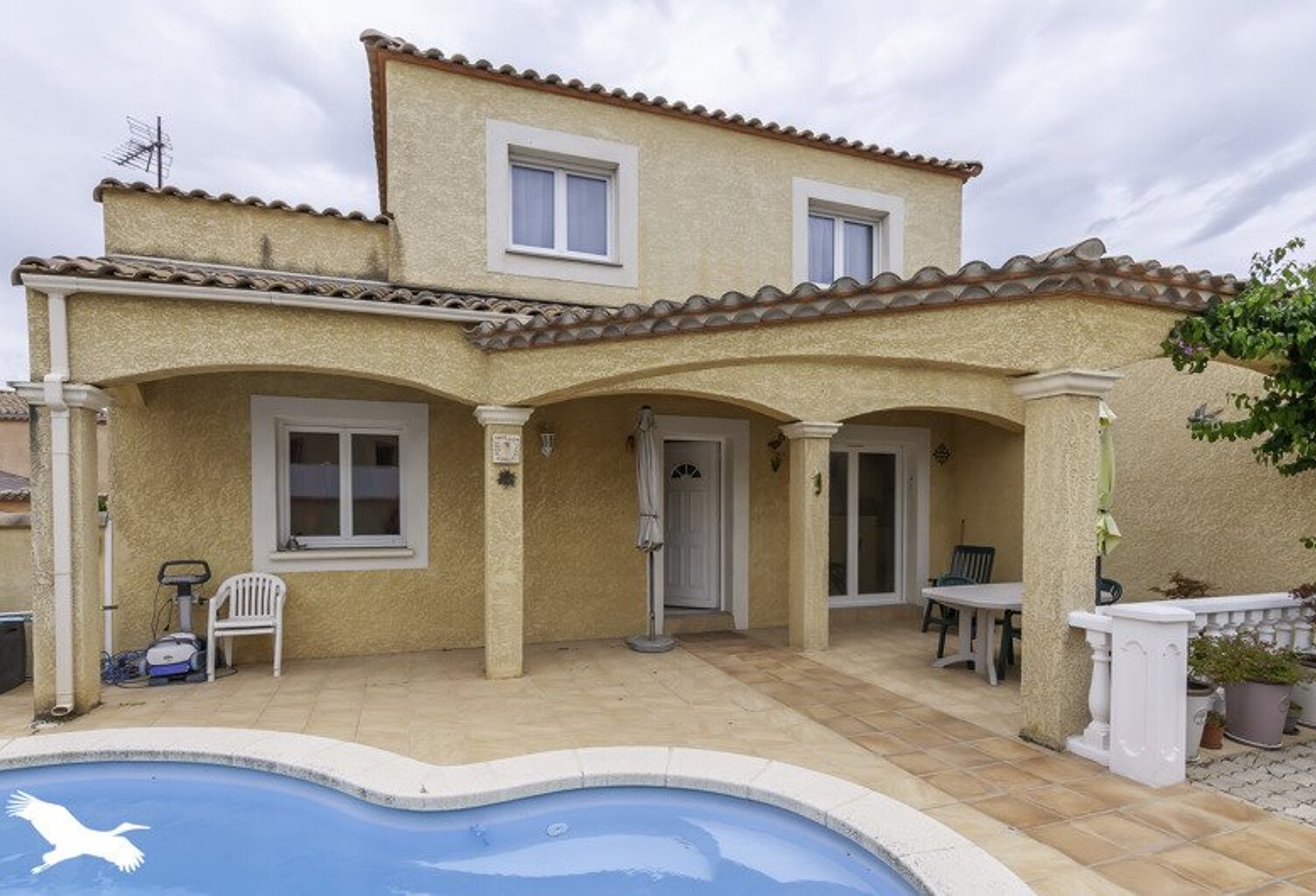 Villa de 6 pièces principales — photo 1