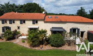 Maison 9 Pièces 270 m² à vendre à Saint-Mesmin (85700)