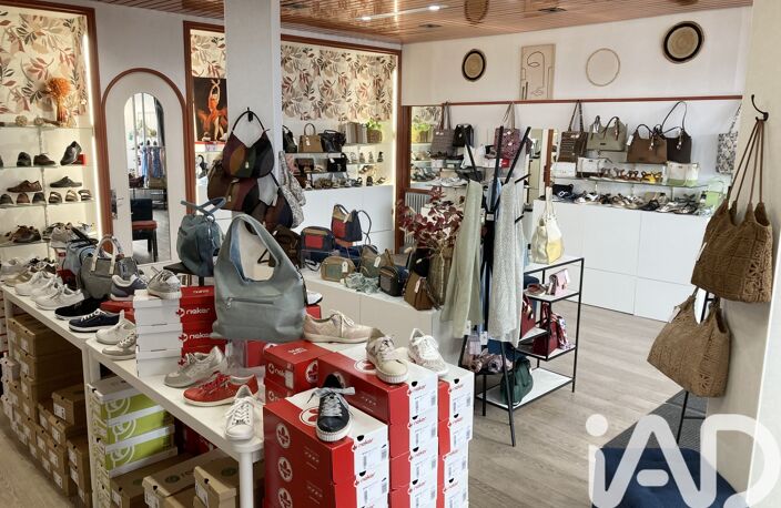 Vente Chaussure, Cuir 101 m&sup2; — photo 3