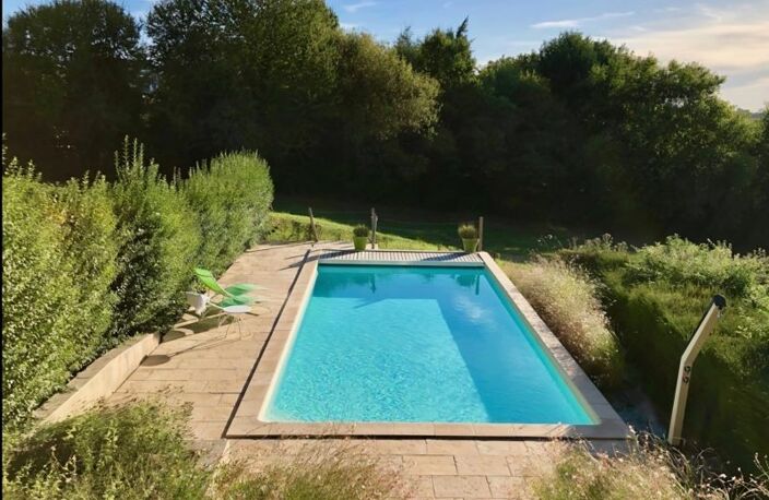 Maison en pierre de 10 pièces principales — photo 2