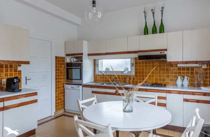 Maison en pierre de 10 pièces principales — photo 5