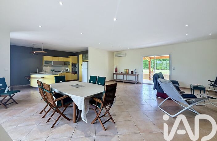 Vente Maison/villa 5 pièces — photo 2