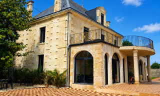 Maison 7 Pièces 1000 m² à vendre à Cavignac (33620)