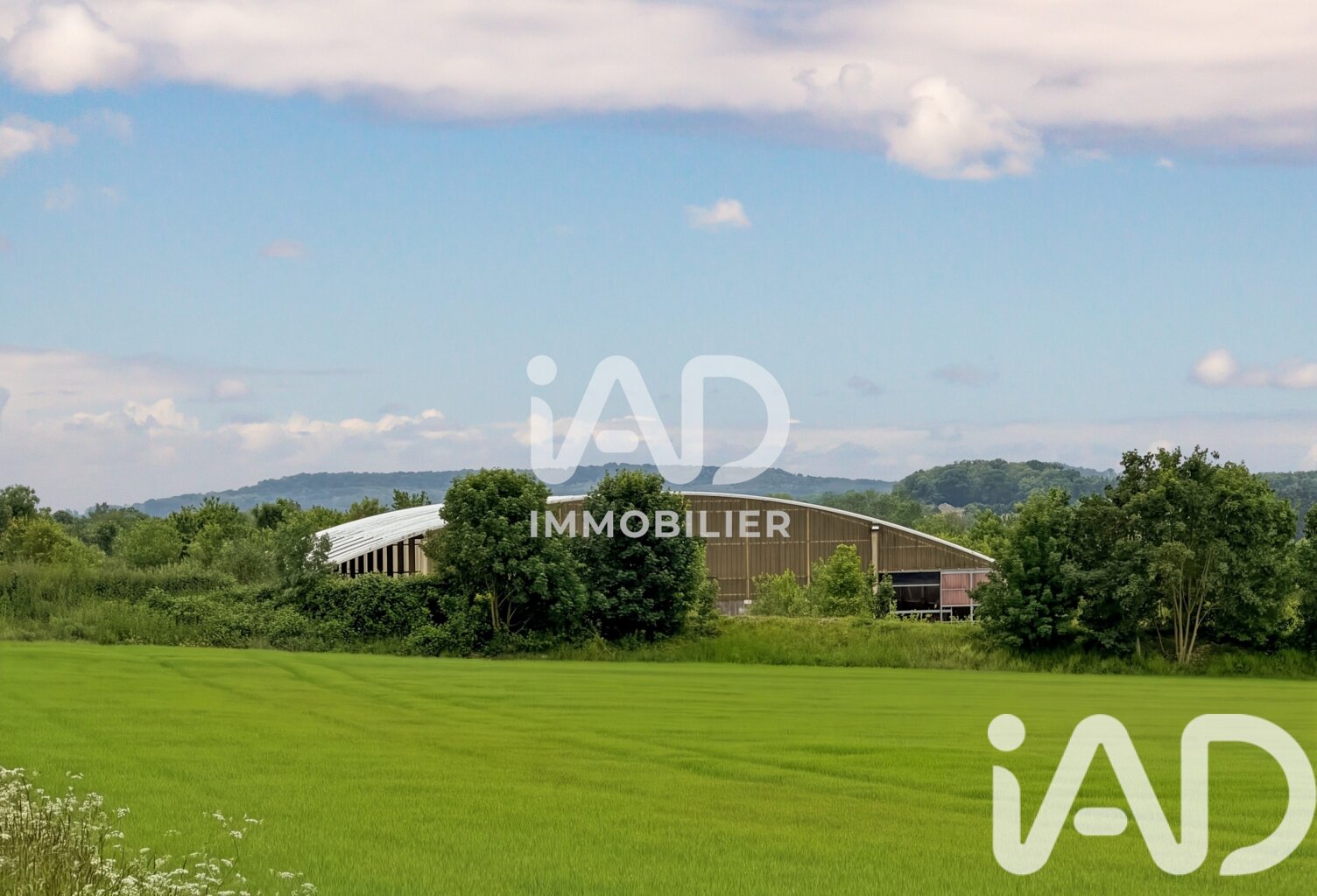 Vente Terrain 30 000 m&sup2; — photo 1