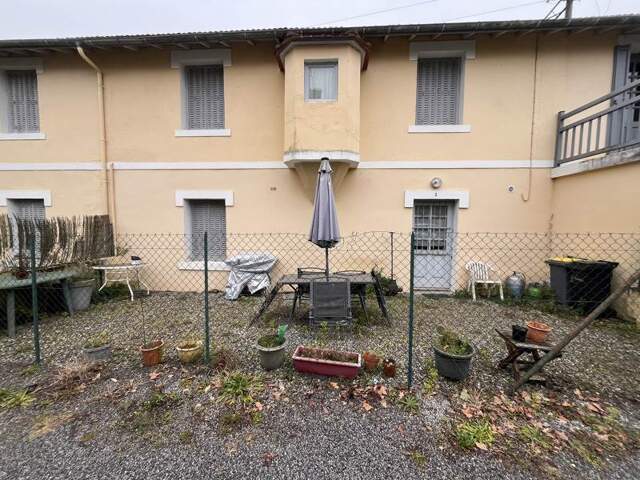 Maison de ville de 4 pièces principales — photo du bien