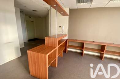 Commerce  426400 €