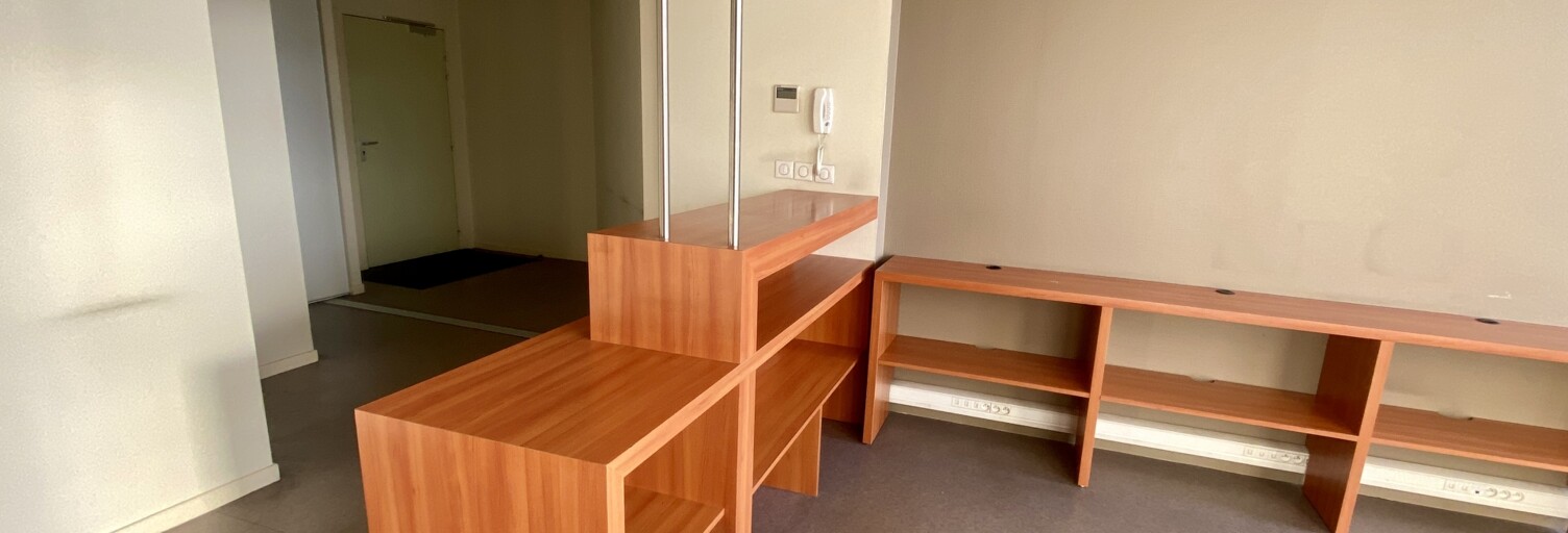 Commerce  203 m² à vendre à Lons (64140)