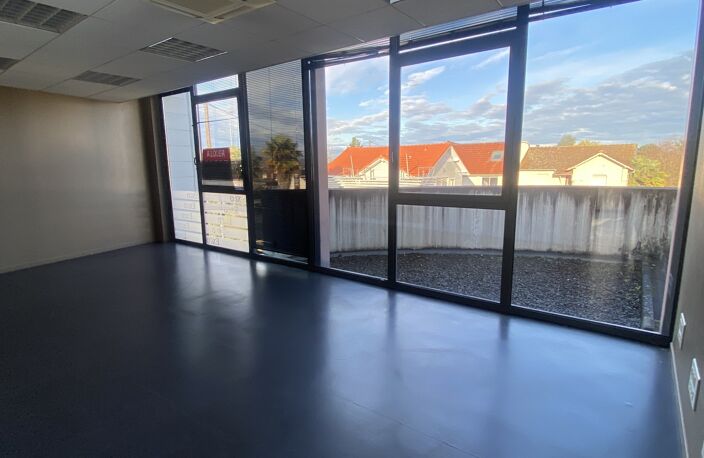 Vente Boutique/Local commercial 203 m&sup2; — photo 3