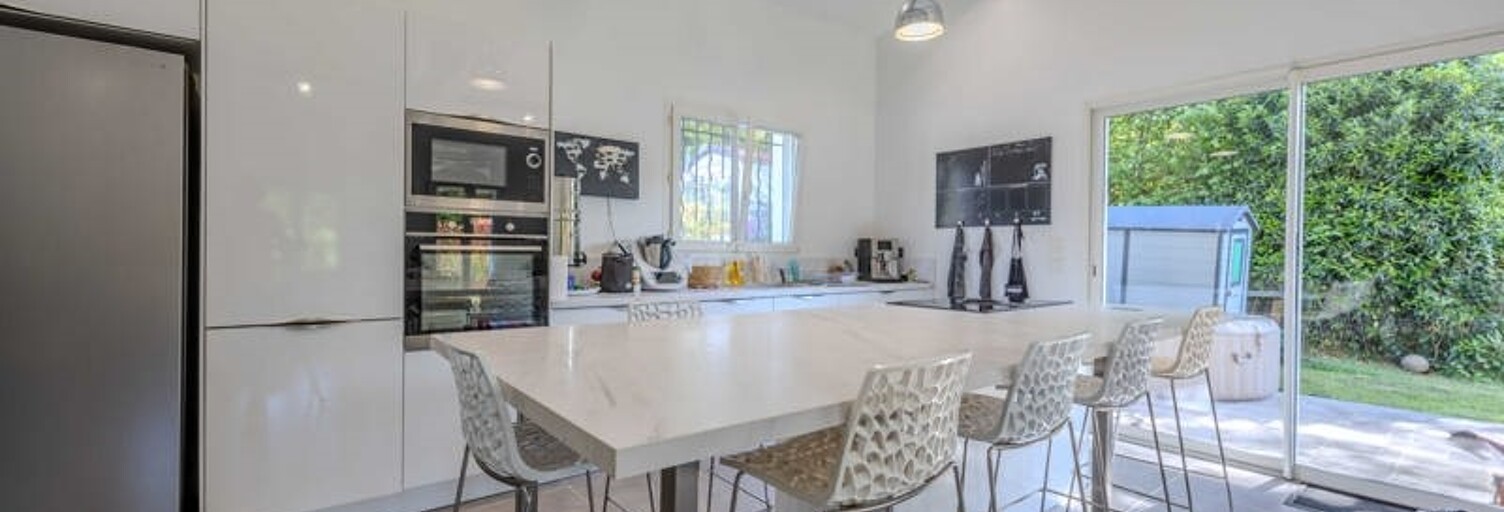 Maison 4 Pièces 121 m² à vendre à Mouguerre (64990)
