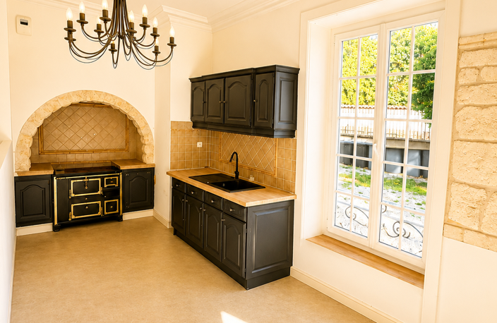 APPARTEMENT DANS UN MANOIR DE 86M2 AVEC DEUX CHAMBRES — photo 3