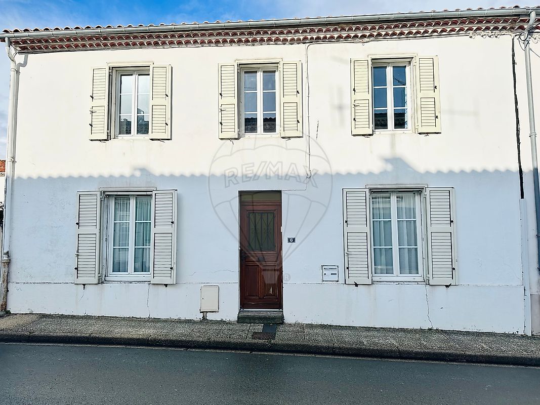 Villa / Maison  T5 à vendre Royan 17200