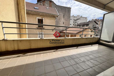 Appartement 4 pièces 253000 €