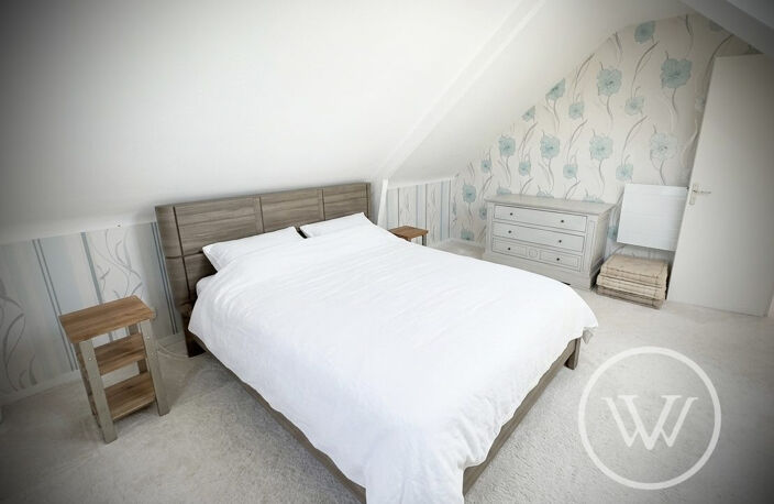 Maison T6 contemporaine lumineuse avec grand jardin et garage — photo 4