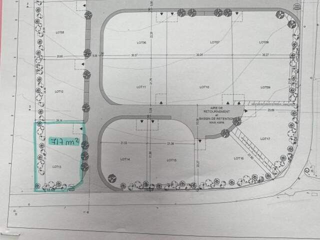 Terrain constructible de 717 m² - Roumoules — photo du bien