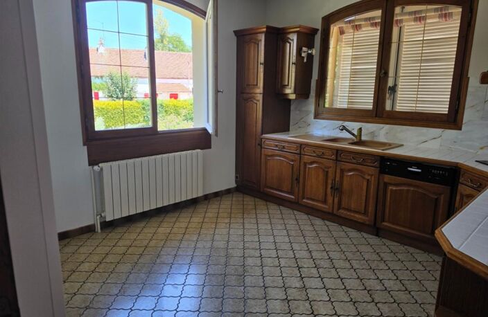 Maison à vendre 7 pièces 143m² PERRIGNY SUR L'OGNON /  PONTAILLER‑SUR‑SAÔNE (21) — photo 5