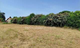 Terrain  740 m² à vendre à Saint-Lon-les-Mines (40300)