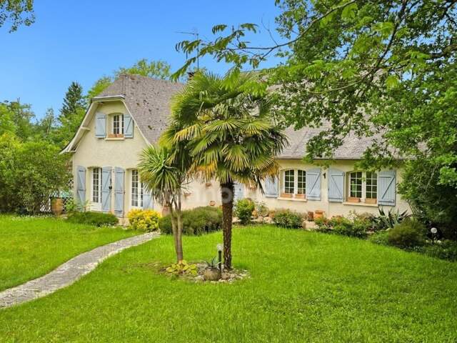 Maison à vendre 7 pièces BOSDARROS (64)Piscine, Vue Pyrénées et un logement indépendant! — photo du bien