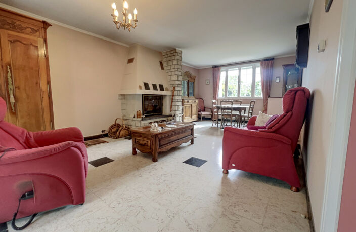 A 15 mn du centre-ville de REIMS, MAISON DE PLAIN PIED SUR 900 M2 DE TERRAIN — photo 2