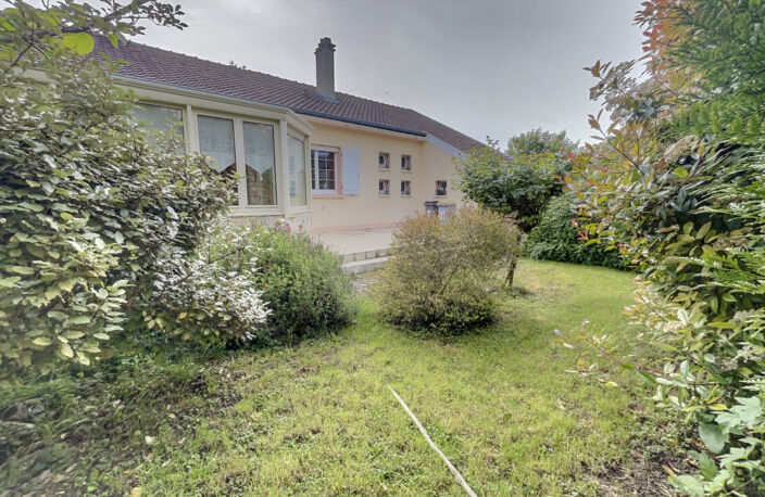 A 15 mn du centre-ville de REIMS, MAISON DE PLAIN PIED SUR 900 M2 DE TERRAIN — photo 4