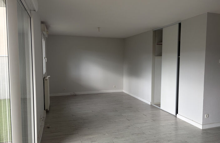 T4 - Terrasse cave et garage - Quartier la Glacière — photo 2