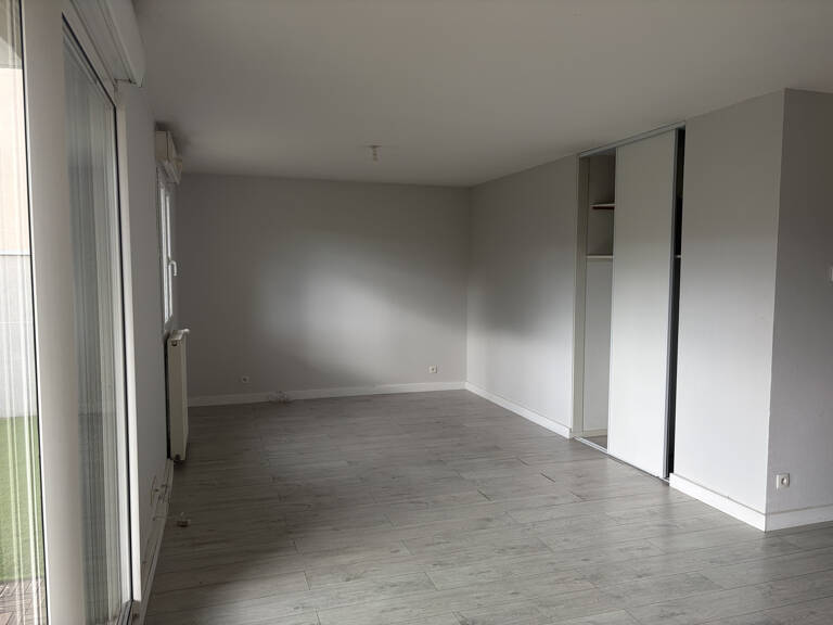 T4 - Terrasse cave et garage - Quartier la Glacière — photo 1