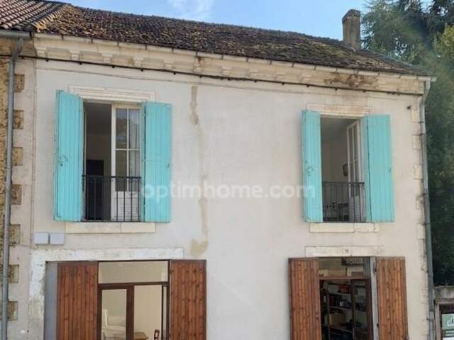 Maison au Cœur d'un Village Historique (Gers - 32) — photo du bien