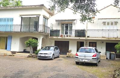 Ensemble immobilier T11 de 279 m2 avec garage, caves et hangar sur 816 m2 de terrain — photo du bien