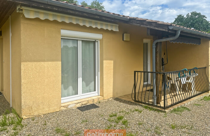 2 PAVILLONS DE PLAIN-PIED COMPOSES DE 4 APPARTEMENTS T2, PARKING ET JARDIN AUTOUR — photo 5