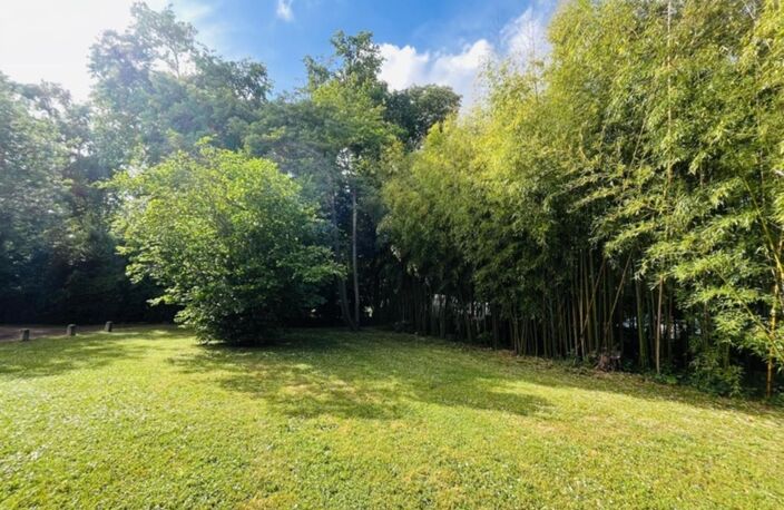 Appartement lumineux en duplex 2 chambres et grande mezzanine dans résidence arborée et sécurisée avec piscine — photo 2