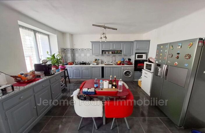 Maison d'habitation en pierre — photo 3