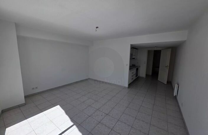 APPARTEMENT DEUX PIECES TERRASSE MENTON PROCHE CARNOLES — photo 2