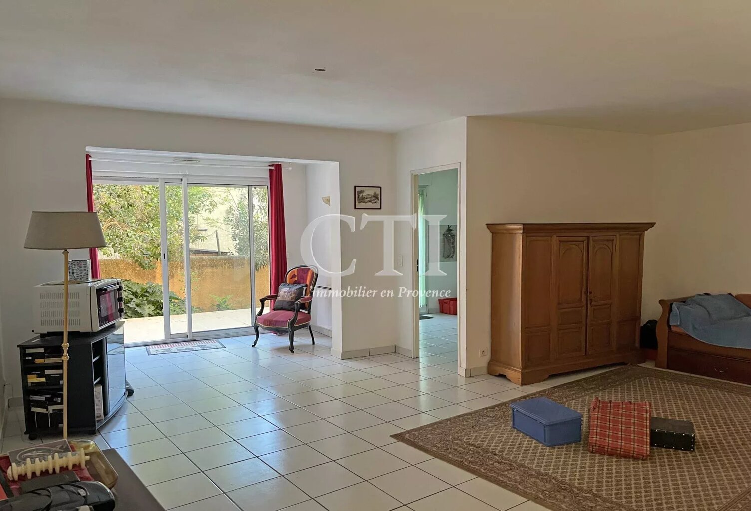 A vendre, appartement T2 au centre de Vaison-La-Romaine avec gar — photo 1