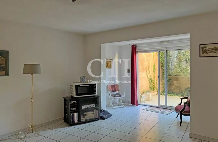 A vendre, appartement T2 au centre de Vaison-La-Romaine avec gar — photo 3