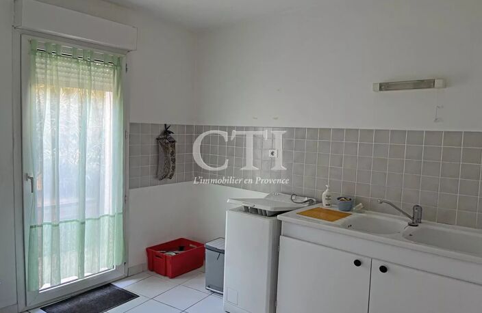 A vendre, appartement T2 au centre de Vaison-La-Romaine avec gar — photo 4