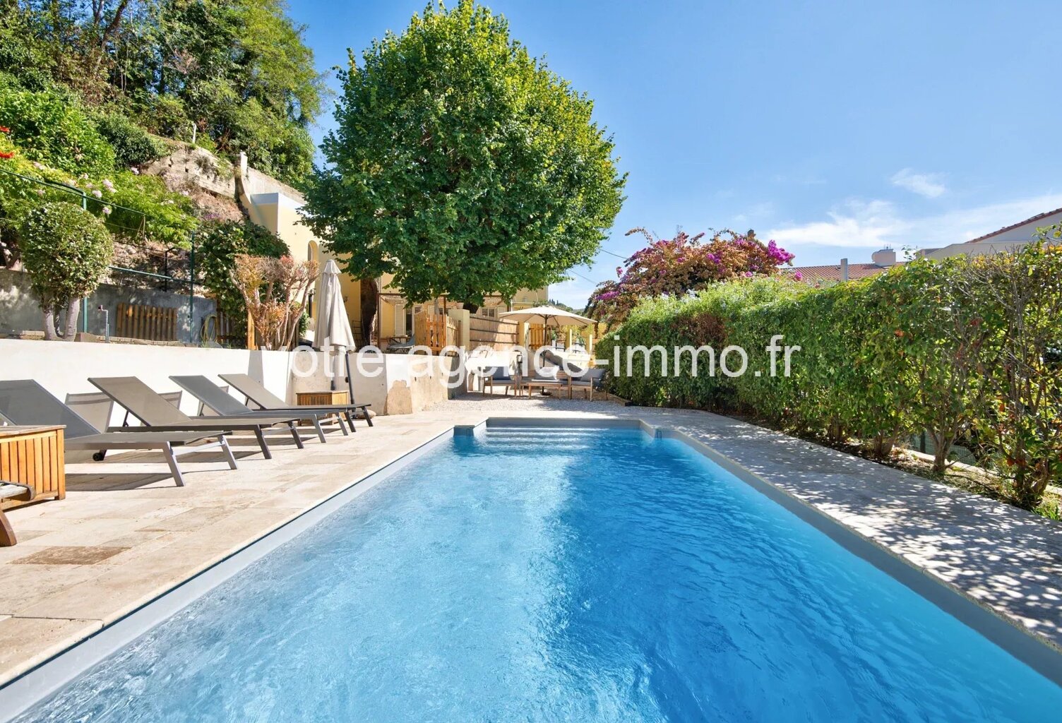 NICE – SAINT-ISIDORE | Villa niçoise des années 1930 rénovée – P — photo 1