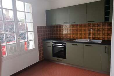Appartement 3 pièces 815 €