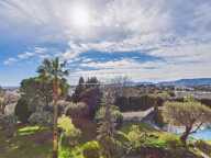 Superbe appartement rénové avec terrasses vue mer dans résidence — photo 2