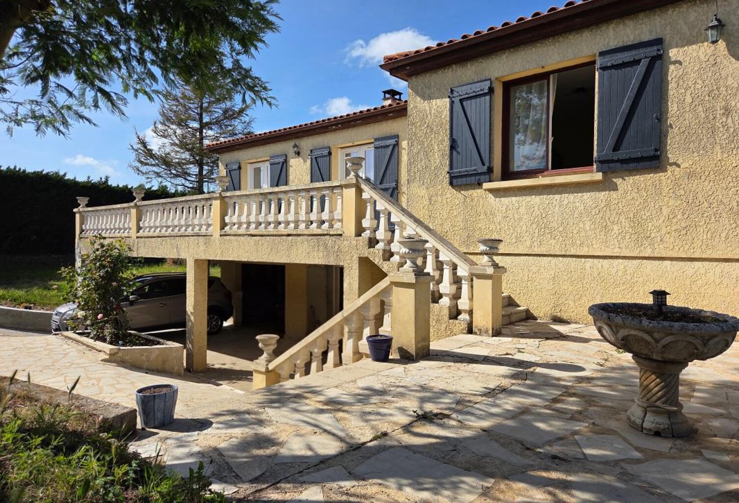 Maison 158 m² habitables 4 chambres 2 SDE/WC + 150 m² d'annexes + Jardin — photo 1