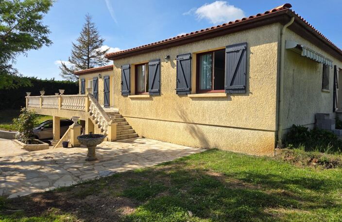 Maison 158 m² habitables 4 chambres 2 SDE/WC + 150 m² d'annexes + Jardin — photo 4