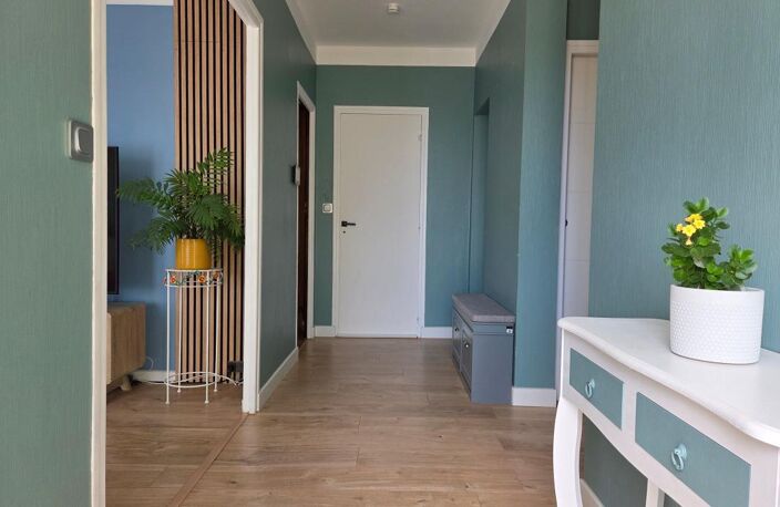 Maison 158 m² habitables 4 chambres 2 SDE/WC + 150 m² d'annexes + Jardin — photo 5