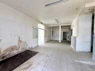Opportunité investisseur - Local commercial + appartement — photo 4