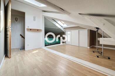 Appartement 3 pièces 857 €