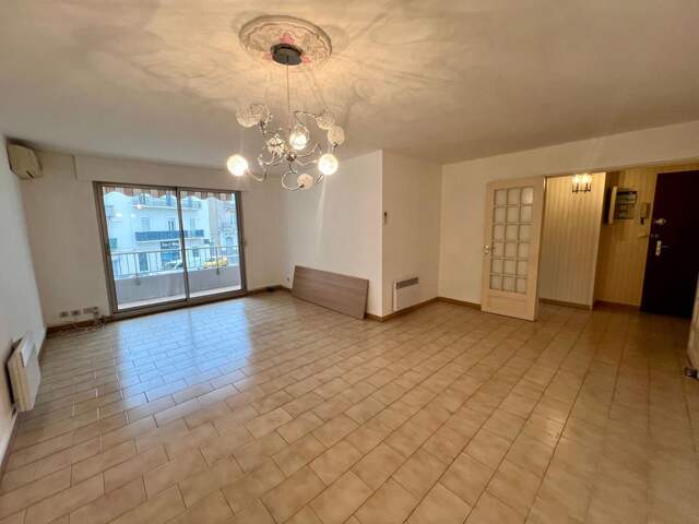 APPARTEMENT T4 AVEC TERRASSE ET GARAGE — photo du bien