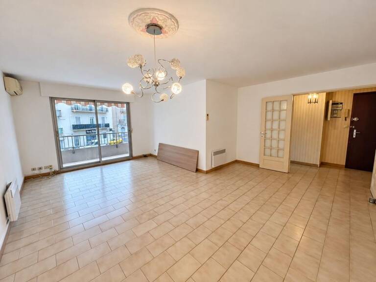 APPARTEMENT T4 AVEC TERRASSE ET GARAGE — photo 1