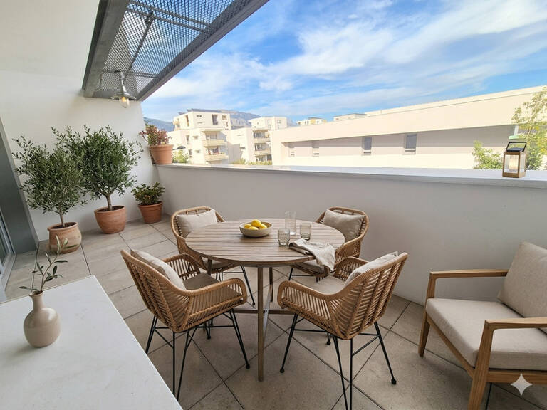 Appartement Duplex Dernier étage T4/T5 Grenoble Jean Perrot avec vue montagne et Terrasse — photo 1