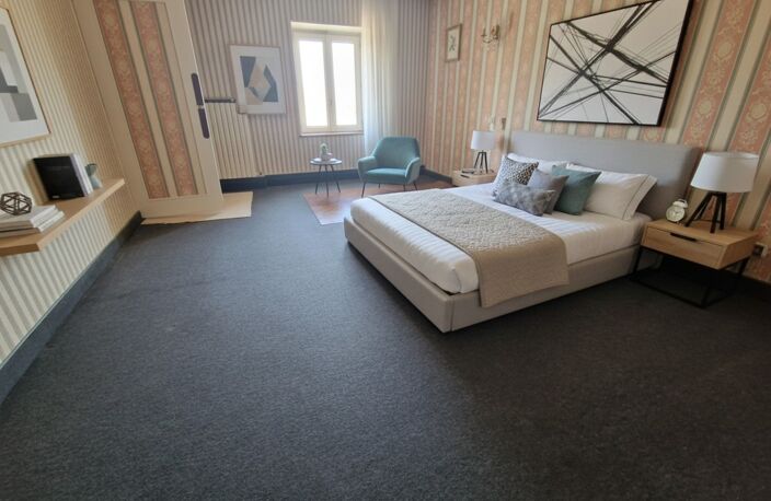 ENSEMBLE IMMOBILIER ( MAISON T6 + GRANDES DEPENDANCES ) à vendre 5 pièces (SH. 251 m2) proche CONTREXEVILLE (88) sur TERRAIN de 1102 m2 — photo 5