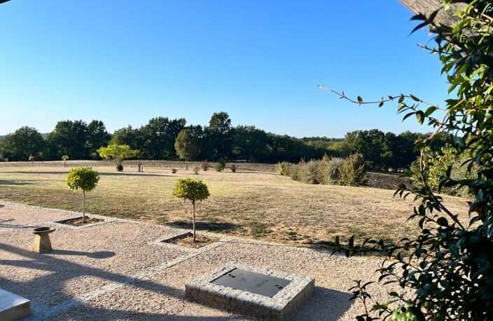 Dpt Gers (32), MARCIAC proche, ELEGANTE PROPRIETE plain-pied 4.5 Hectares piscinables, beaux volumes, belles prestations, hangar 700m2, garage — photo 4