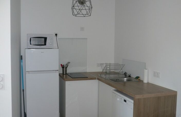 ⚜ A LOUER Appartement Meublé 2 pièces COGNAC ⚜ — photo 4
