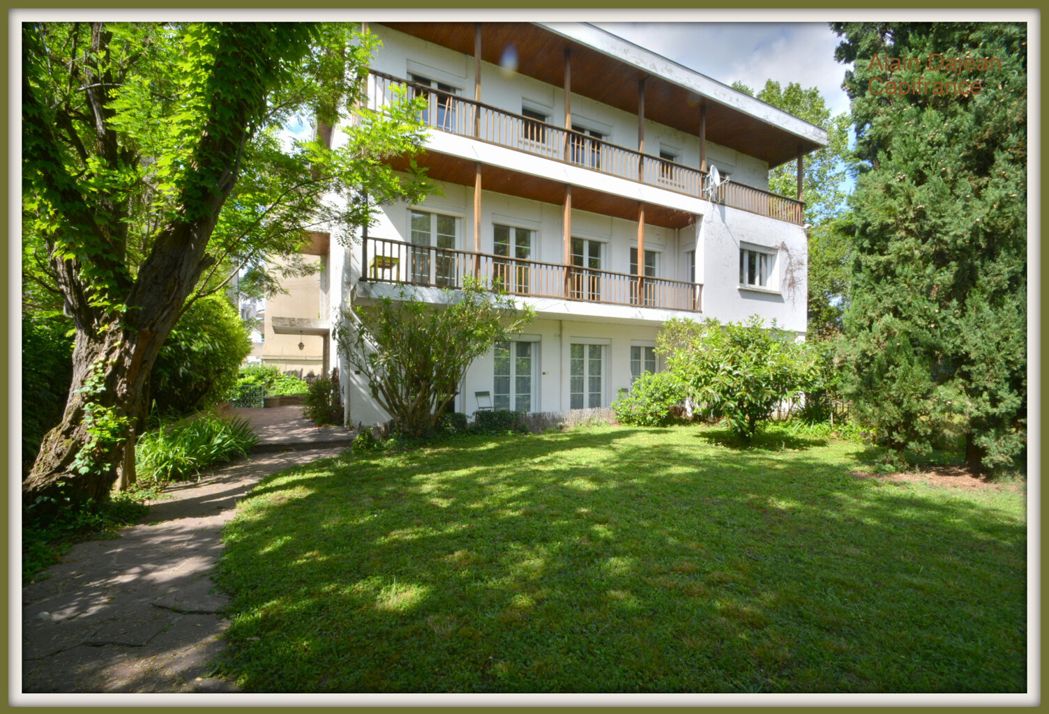 A vendre Maison d'architecte- 10 pièces AGEN (47)- 282 M2-Parc Arboré-Double Garage — photo 1